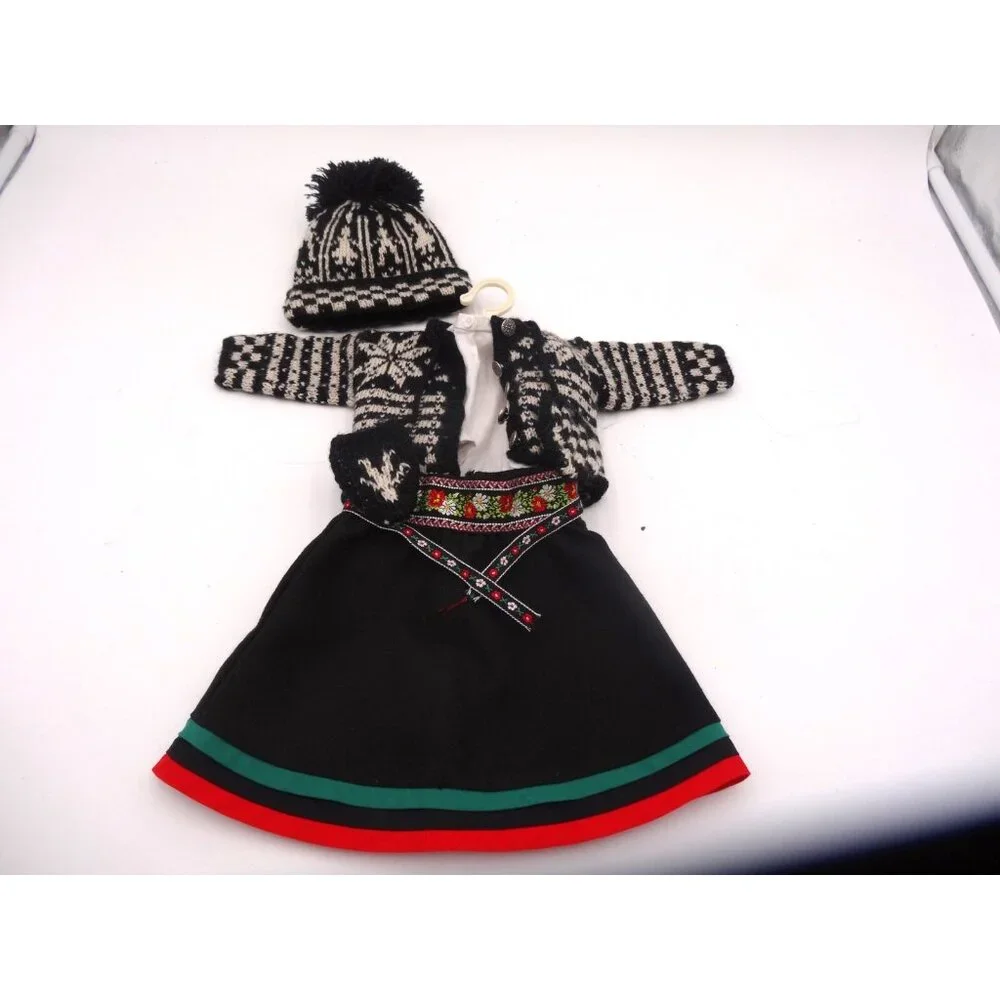 American Girl Kirsten's Winter Woolens Skirt Sweater Hat Mitten Ribbon Hanger To